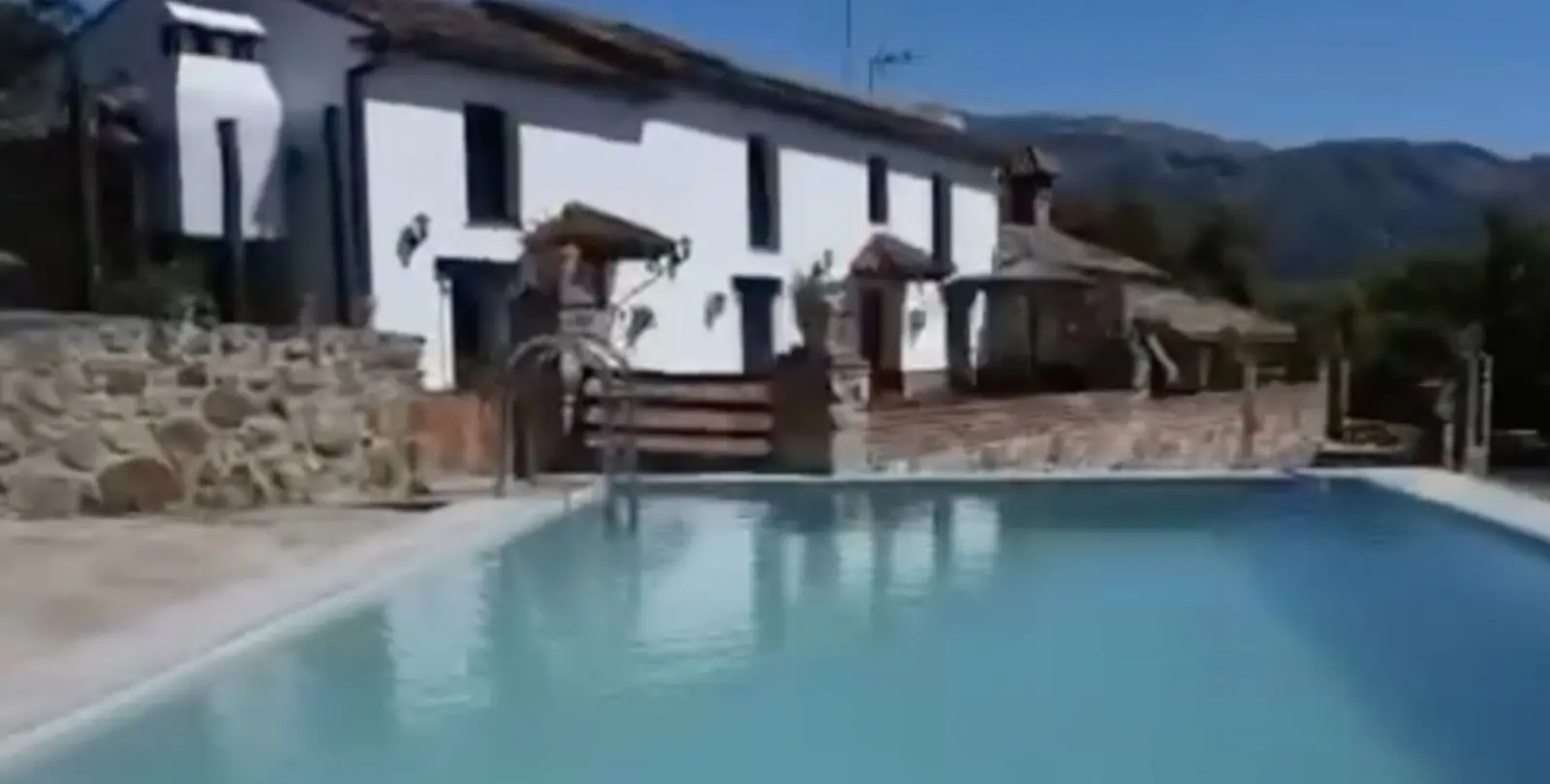 Продажа финки в Cortes de la Frontera 1