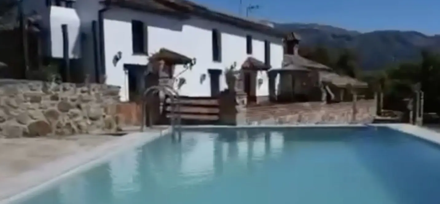 Venta de finca - cortijo en Cortes de la Frontera 0