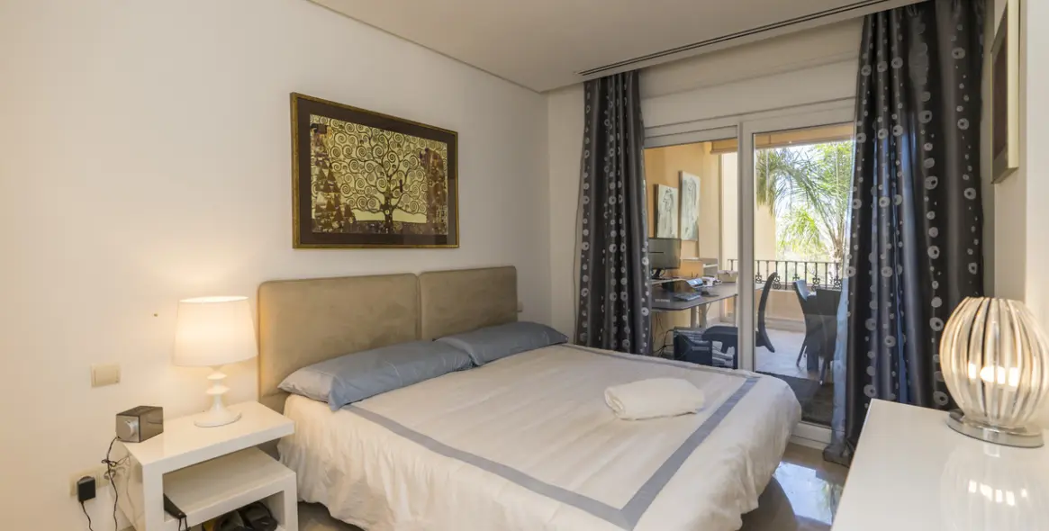 Venta de apartamento en planta baja en Nueva Andalucía 19