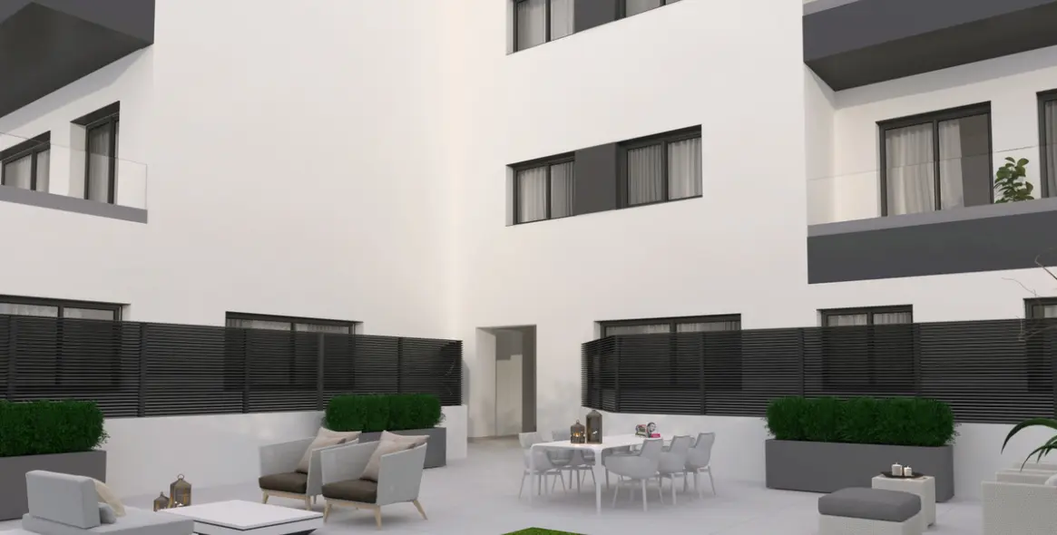 Sale of middle floor apartment in Málaga Centro 11
