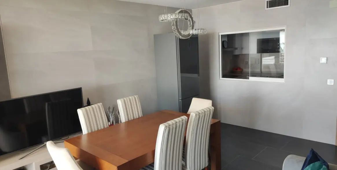 Venta de apartamento en planta media en Fuengirola (distrito Fuengirola) 4