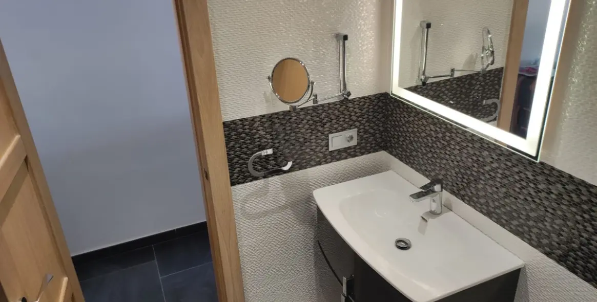 Venta de apartamento en planta media en Fuengirola (distrito Fuengirola) 5