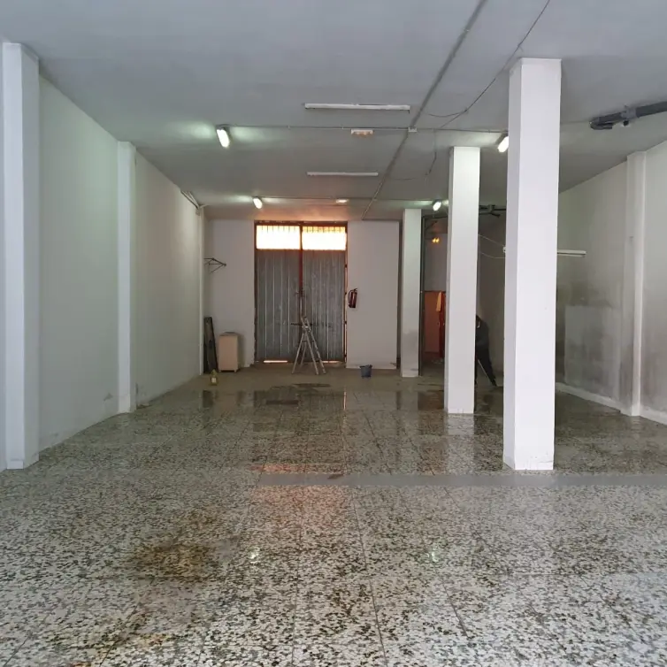 Sale of commercial premises in Las Lagunas