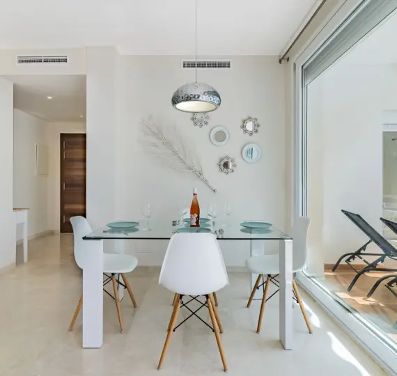 Апартаменты на среднем этаже R4872991