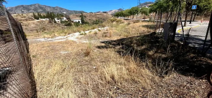 Parcela comercial R4845550 2