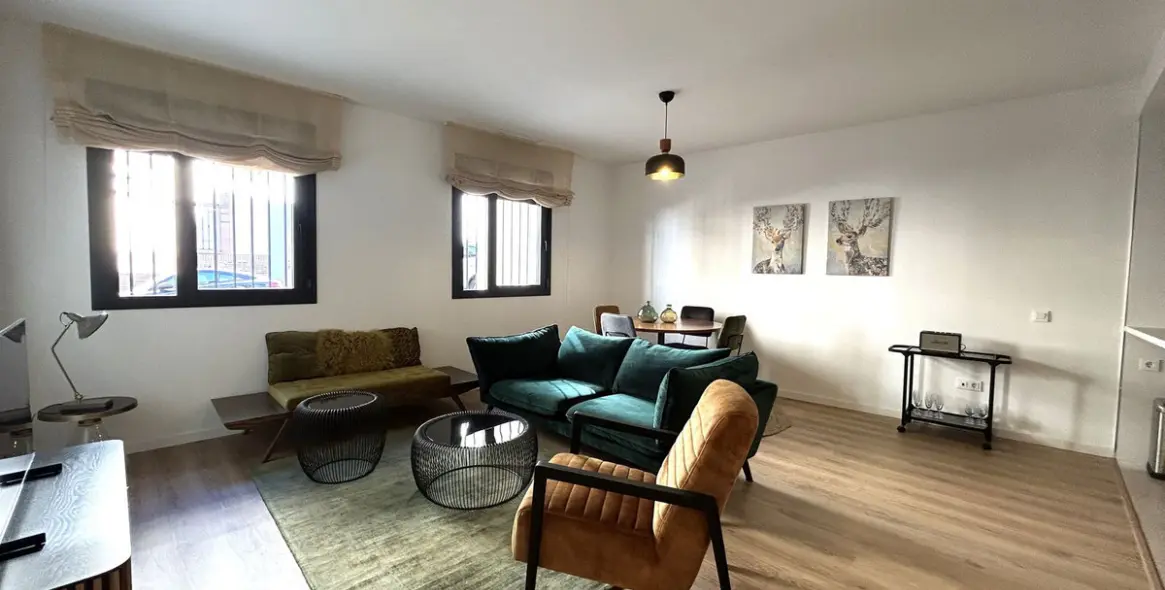 Sale of ground floor apartment in Malaga (district Málaga Centro) 2