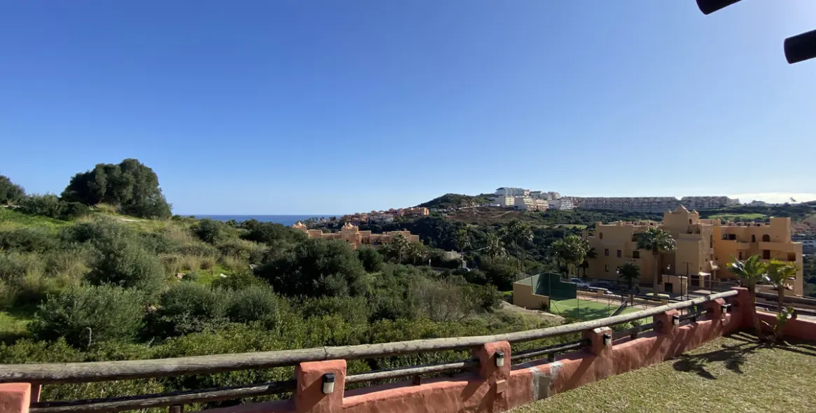 Venta de apartamento en planta baja en San Luis de Sabinillas 17