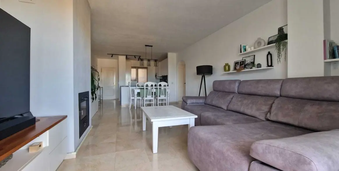 Sale of middle floor apartment in Bel Air 8