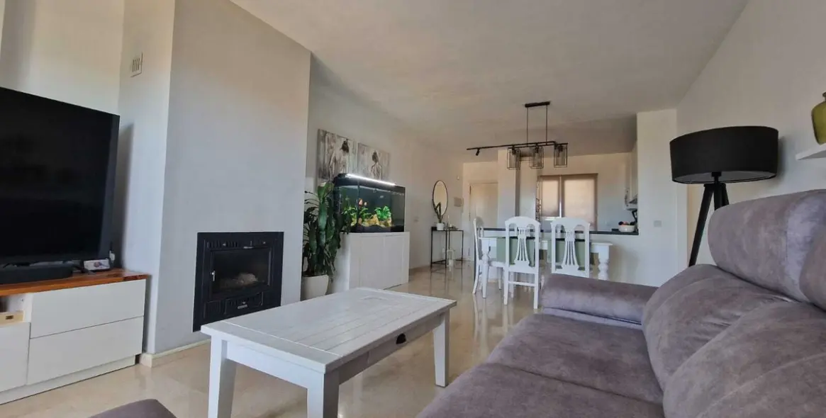 Sale of middle floor apartment in Bel Air 9