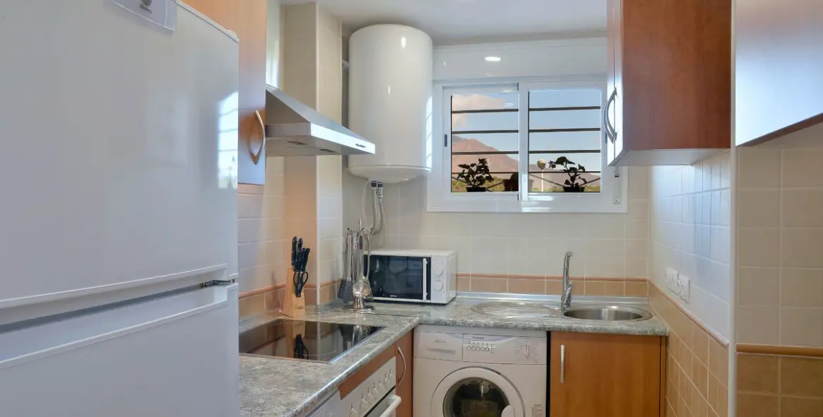 Sale of penthouse in Estepona 8