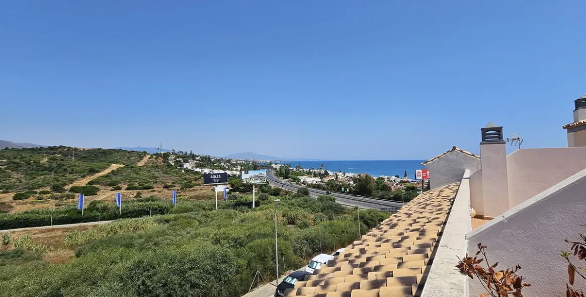 Sale of penthouse in Estepona 19