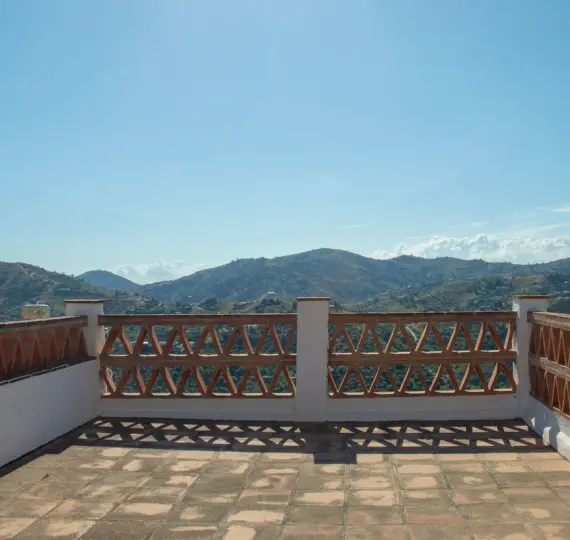 Detached villa R5069761