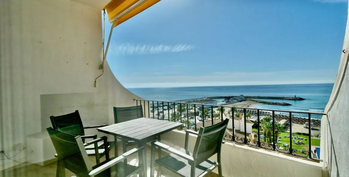 Продажа апартаментов на среднем этаже в Puerto de Cabopino 3