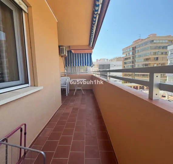 Продажа апартаментов на первом этаже в Fuengirola