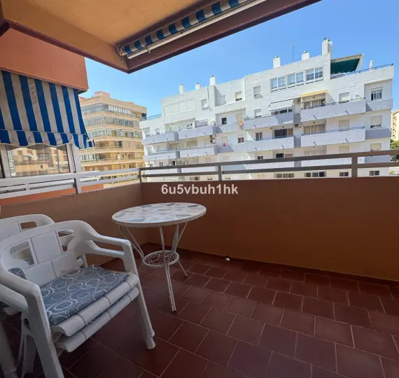 Продажа апартаментов на первом этаже в Fuengirola