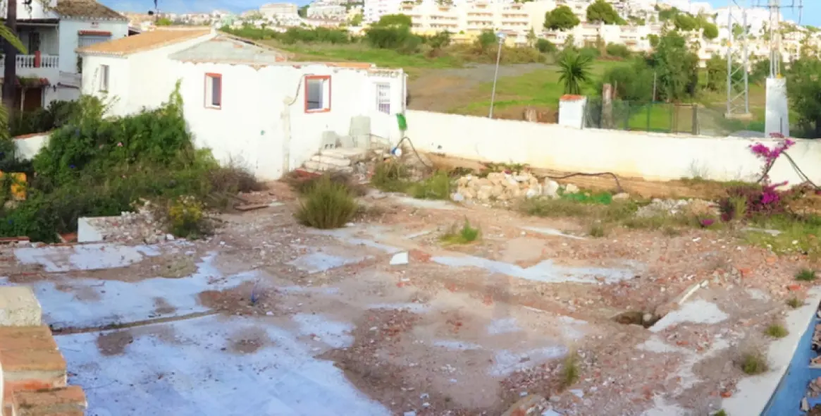 Продажа  жилого участка в Calypso 2