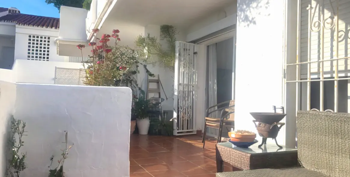 Sale of middle floor apartment in Bel Air 14