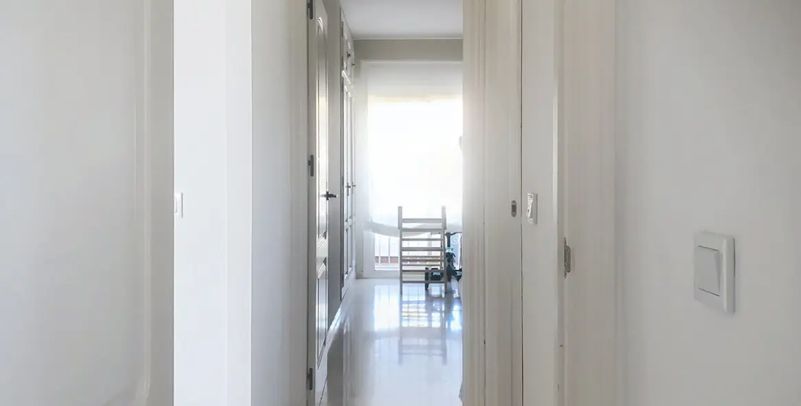 Sale of middle floor apartment in Bel Air 19