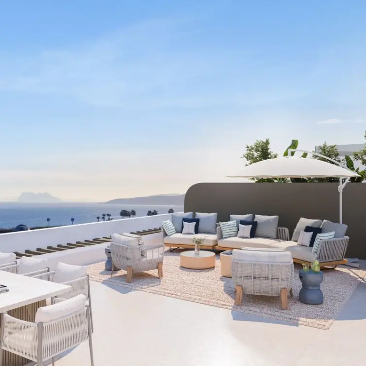 Sale of ground floor apartment in Estepona