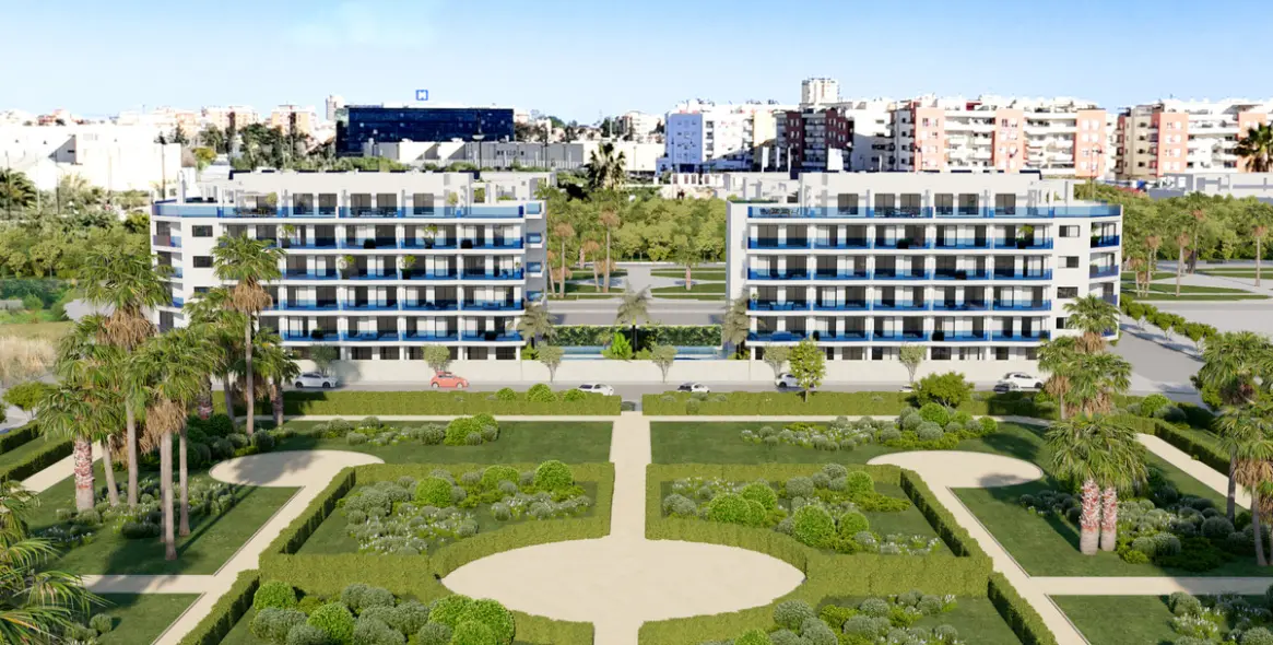 Sale of ground floor apartment in Las Lagunas 8