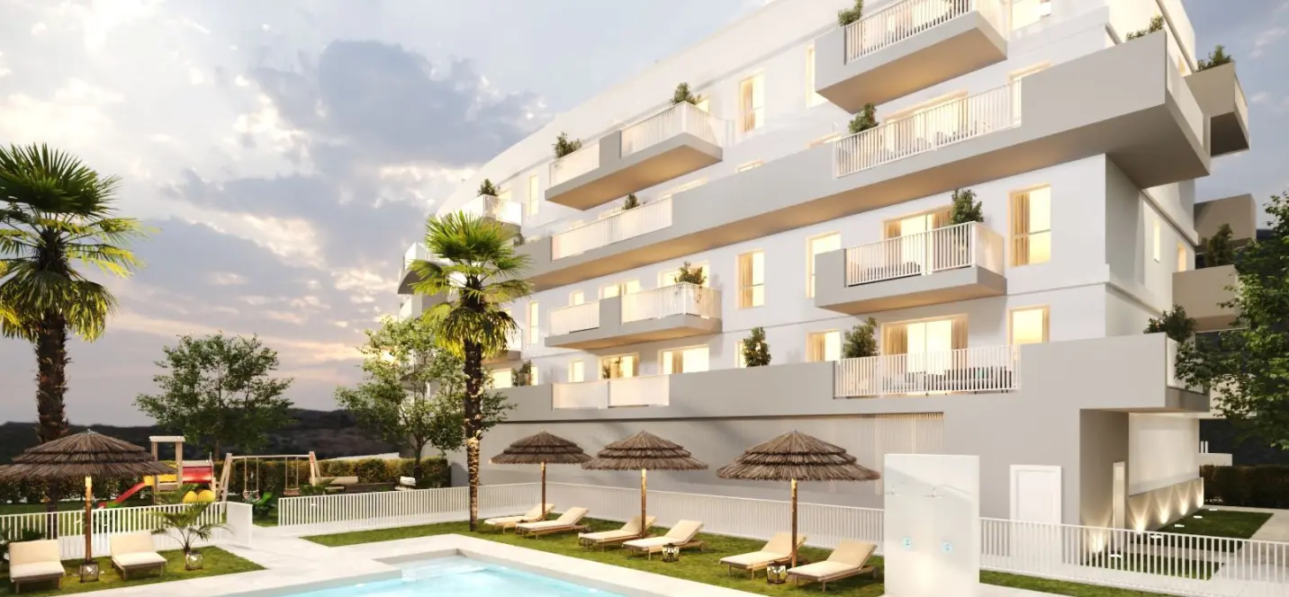 Sale of middle floor apartment in Vélez-Málaga 0