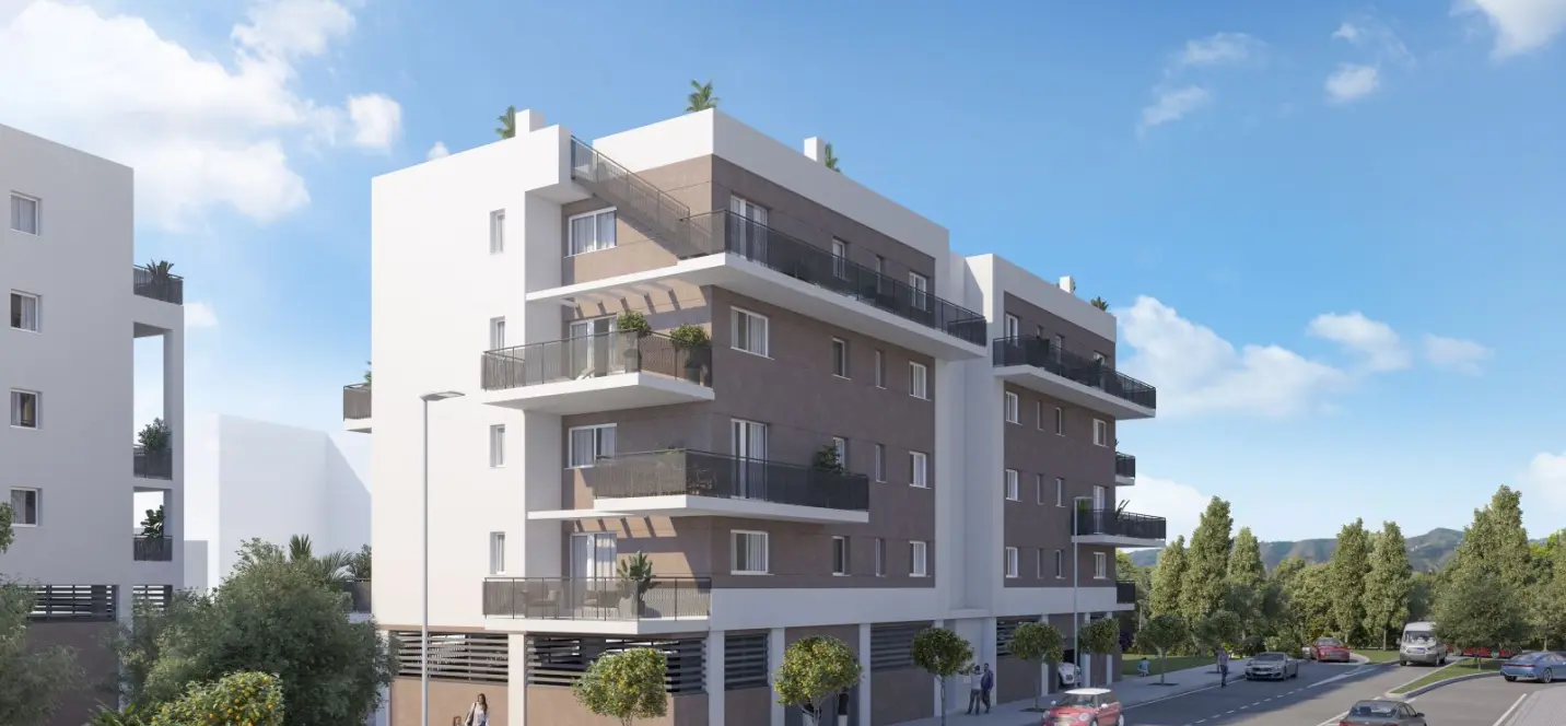 Sale of middle floor apartment in Vélez-Málaga 1