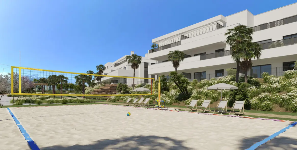 Sale of ground floor apartment in Estepona 2