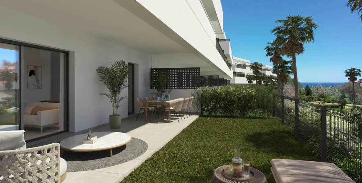Sale of ground floor apartment in Estepona 15