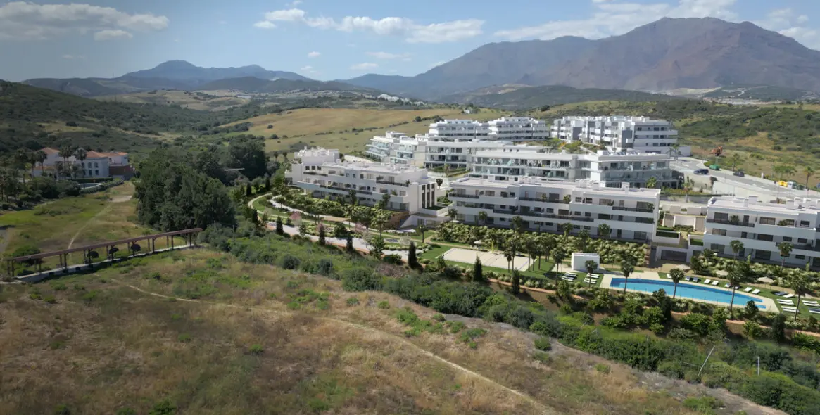Sale of ground floor apartment in Estepona 20