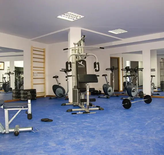 Продажа апартаментов на среднем этаже в Los Pacos