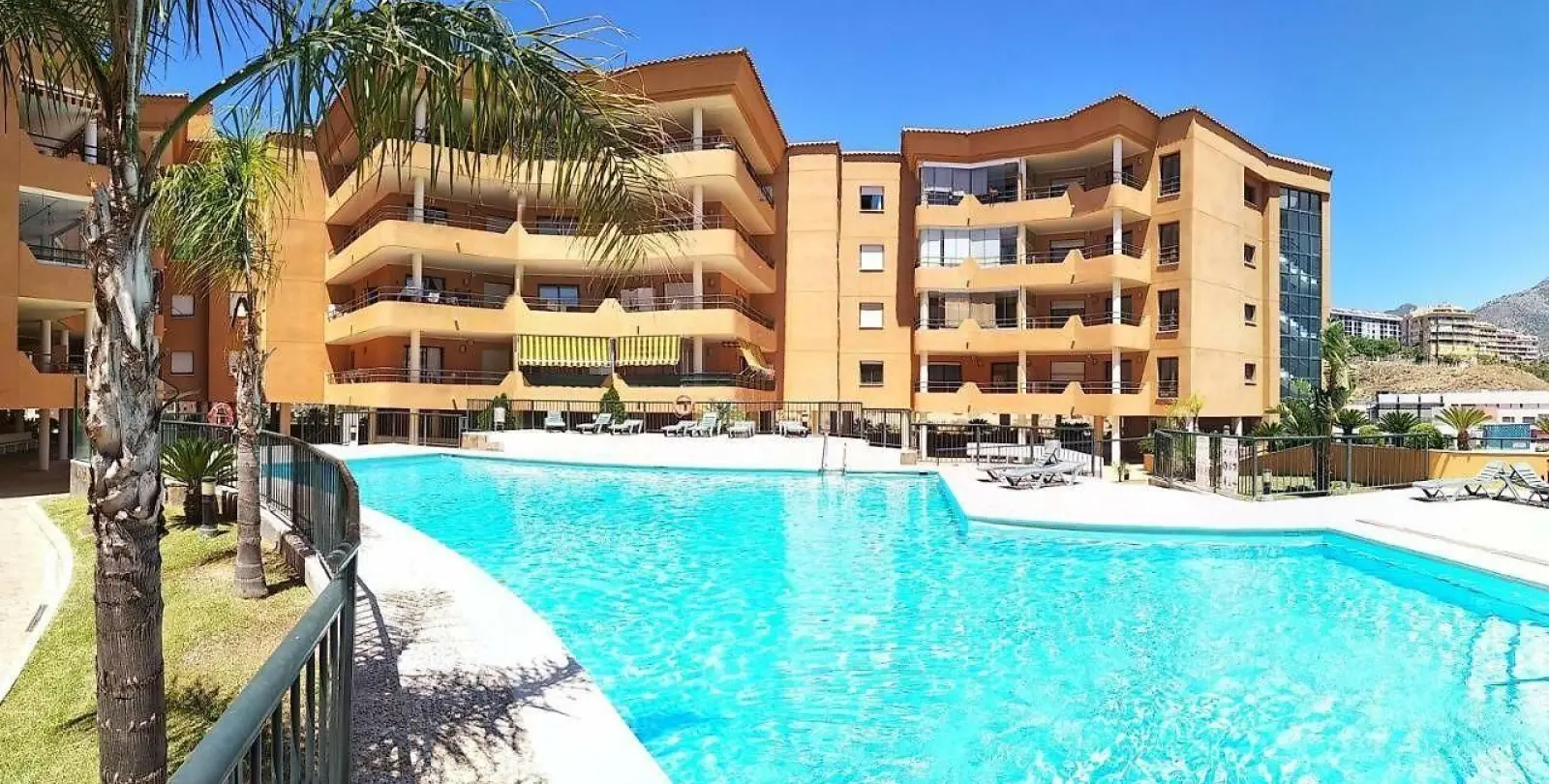 Sale of middle floor apartment in Los Pacos 7