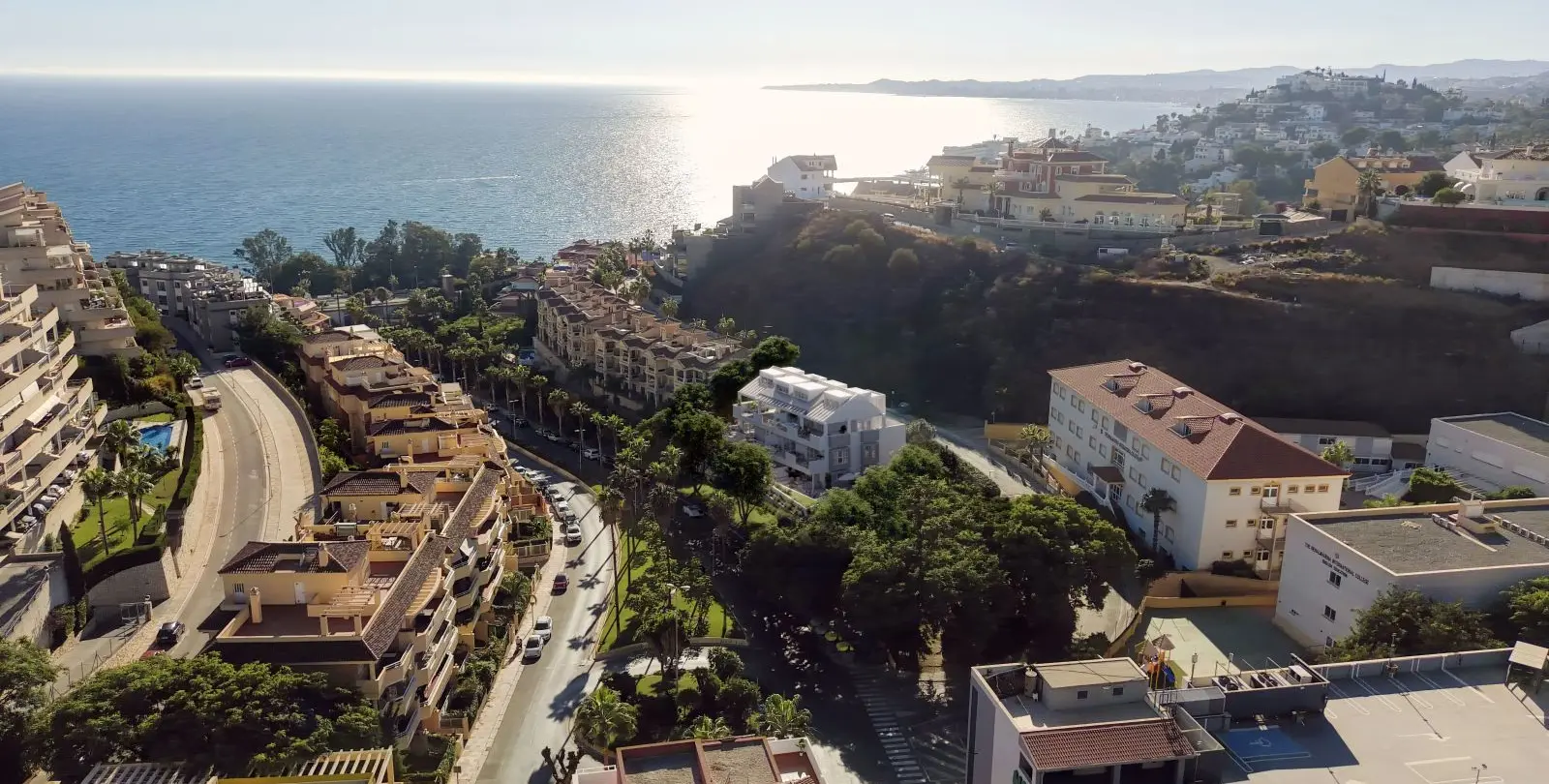 Sale of middle floor apartment in Benalmadena Costa 6