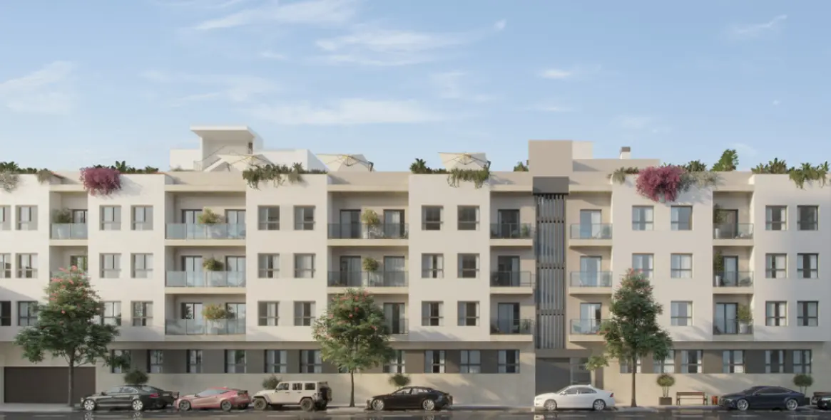 Sale of ground floor apartment in Malaga (district Málaga Centro) 1