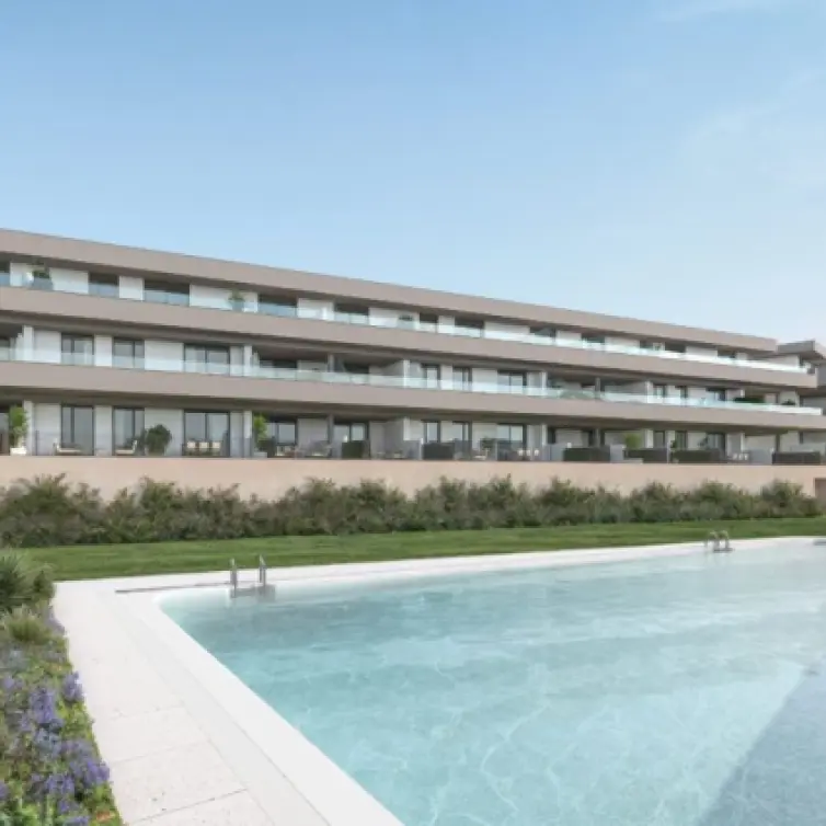 Sale of ground floor apartment in Estepona