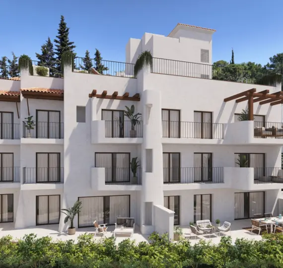 Sale of middle floor apartment in Benahavís