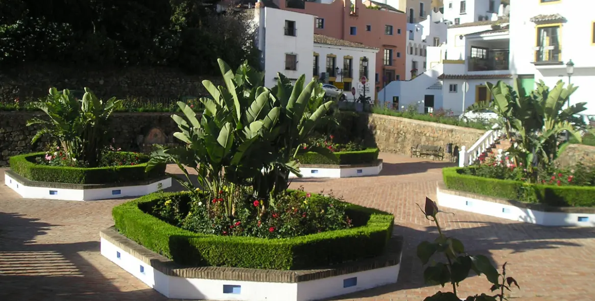 Продажа апартаментов на среднем этаже в Benahavís 19