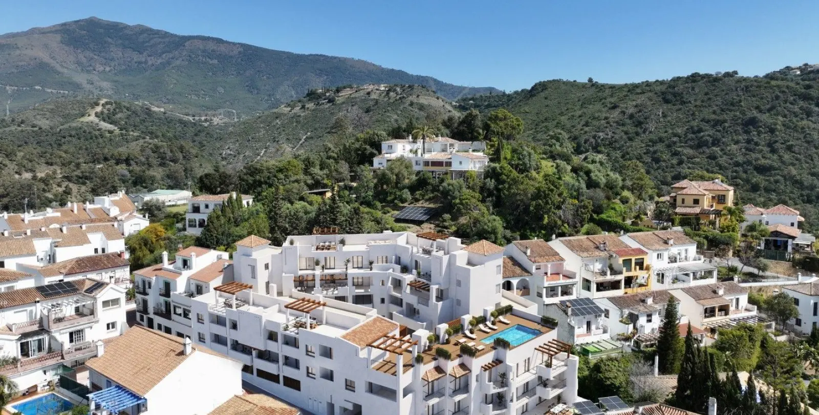Sale of middle floor apartment in Benahavís 14