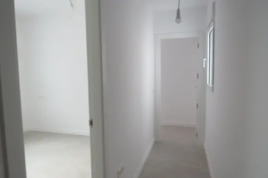 Image 4 thumb