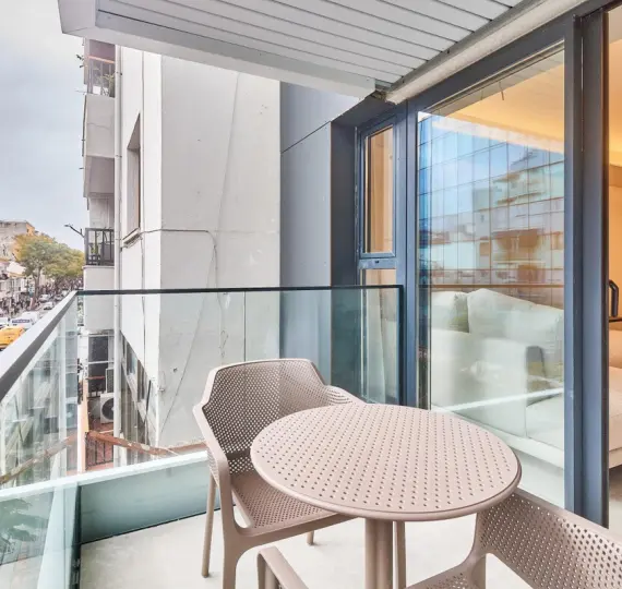 Apartamento en planta media R4861456