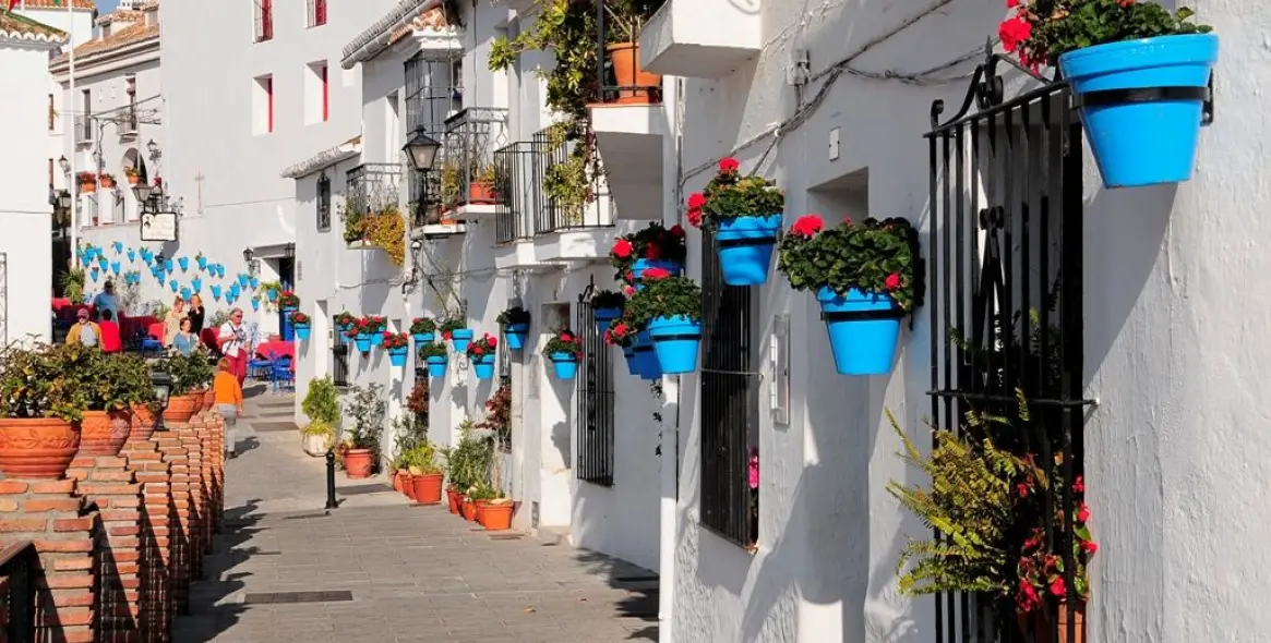 Sale of ground floor apartment in Mijas 9