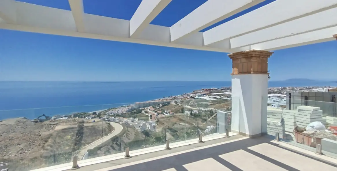 Sale of townhouse in Torrox 3