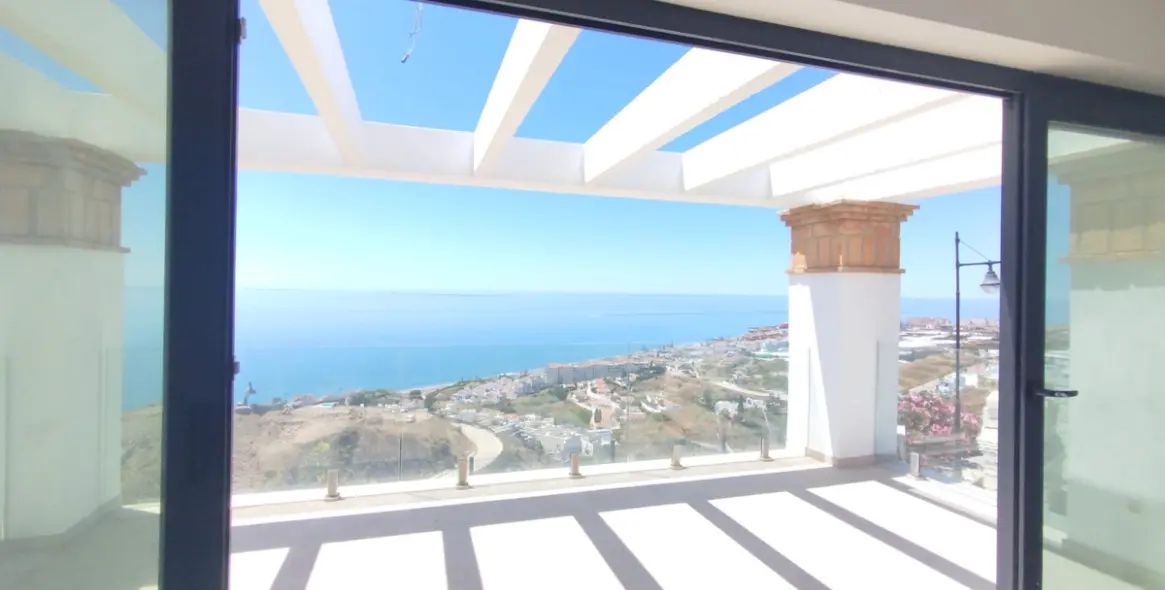 Sale of townhouse in Torrox 4