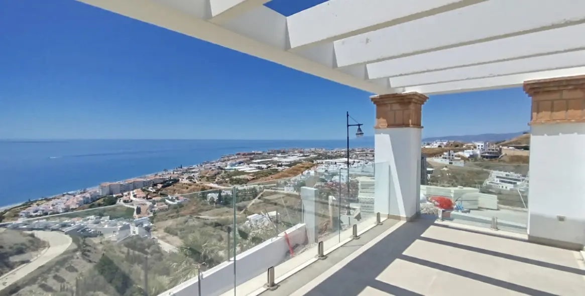 Продажа таунхауса в Torrox 28