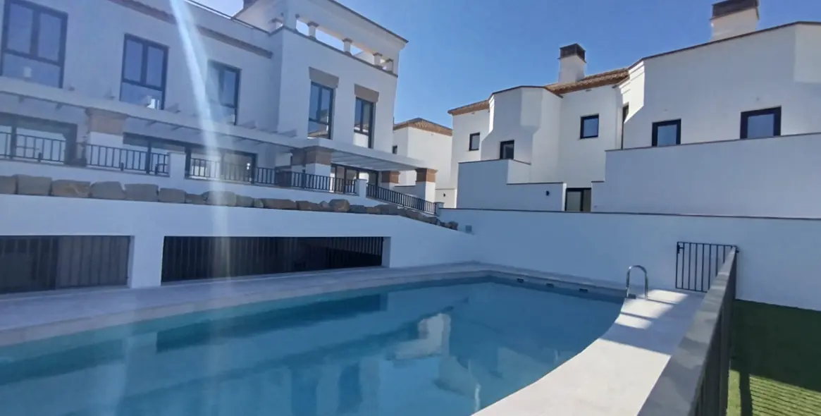 Продажа таунхауса в Torrox 32