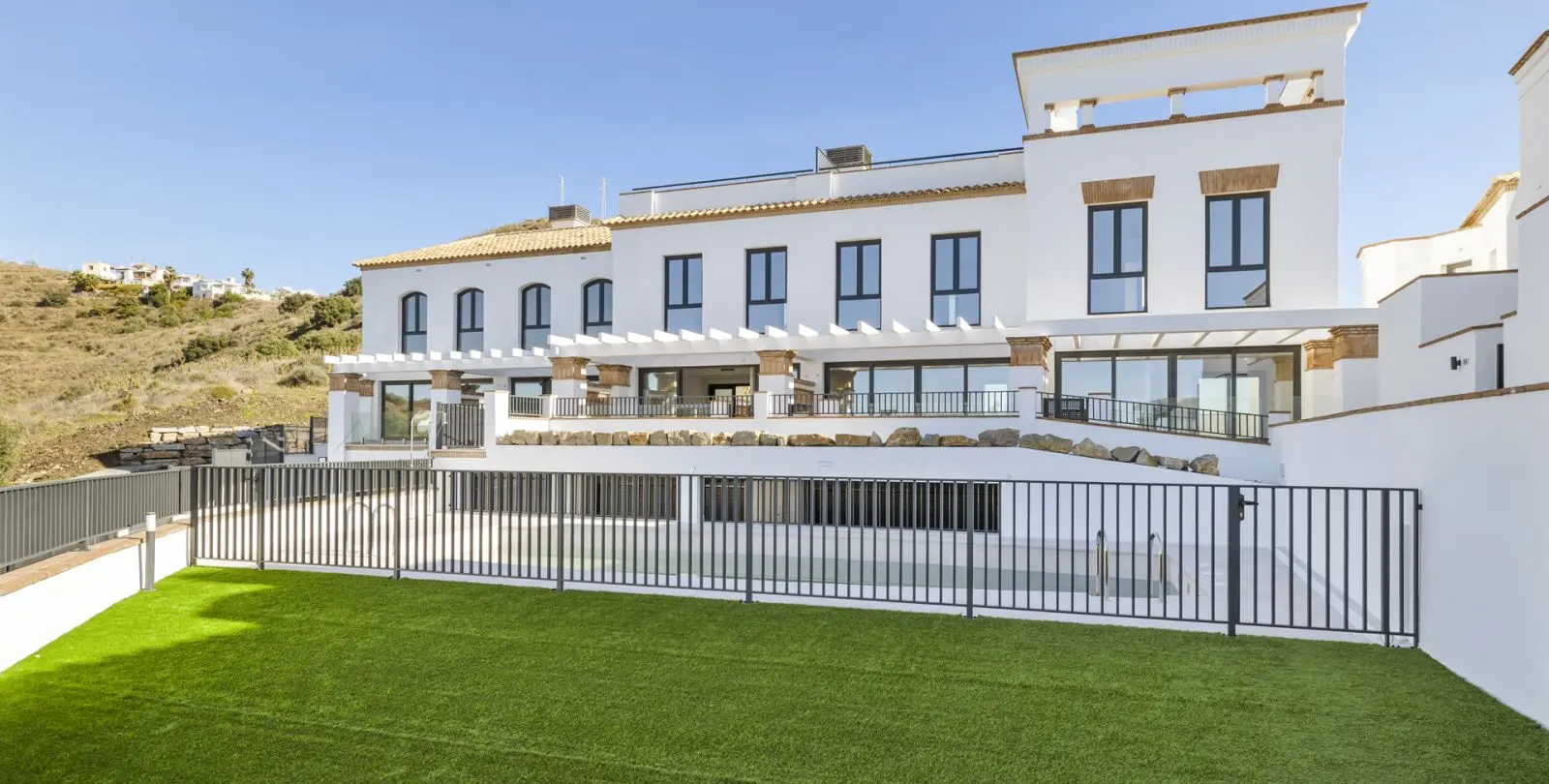 Продажа таунхауса в Torrox 30