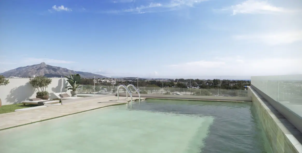 Venta de apartamento en planta baja en San Pedro de Alcántara 2