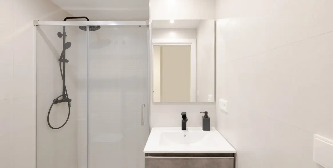 Продажа апартаментов на первом этаже в Valle-Niza 16