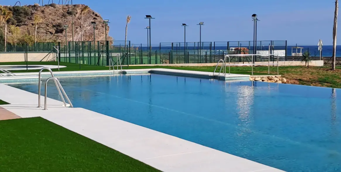 Sale of ground floor apartment in Valle-Niza 26