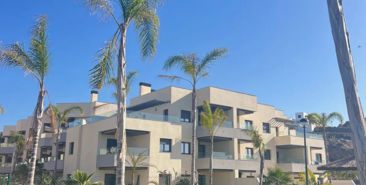 Sale of ground floor apartment in Valle-Niza 29