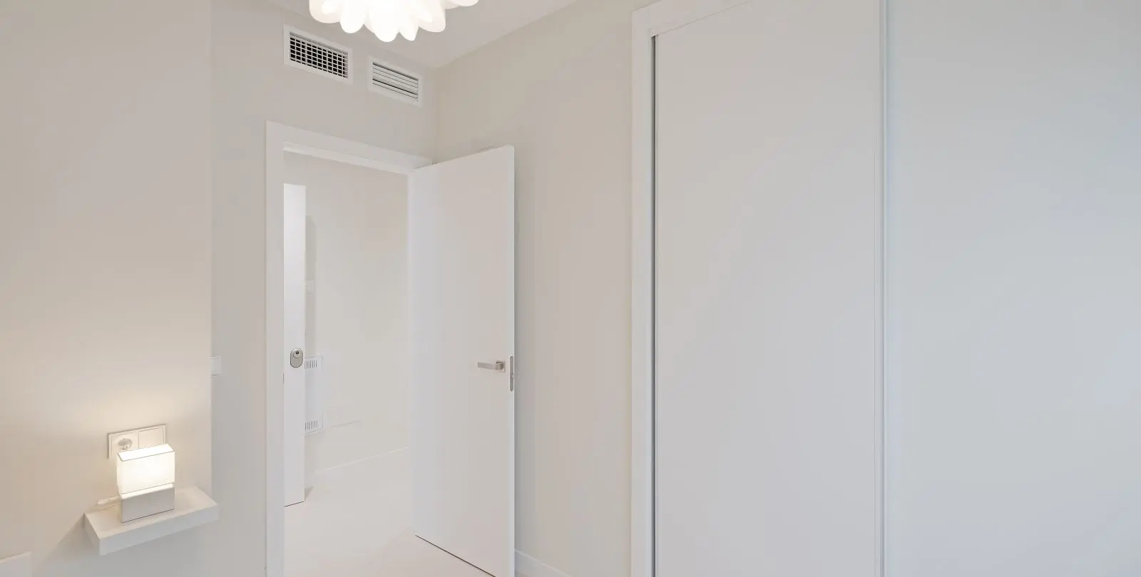Sale of ground floor apartment in Valle-Niza 7
